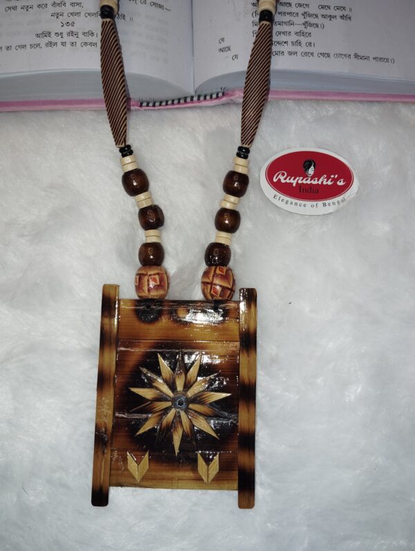 Handcrafted Wooden Necklace & Earring Set – "Prakriti Elegance" - Image 3