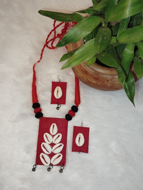 Handmade Natural Sea Shell Necklace Set